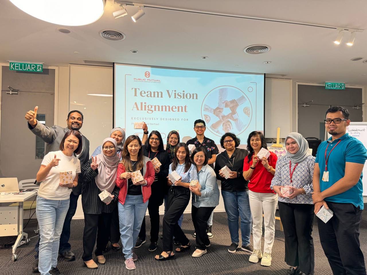 Lingesh delivering a motivational speech